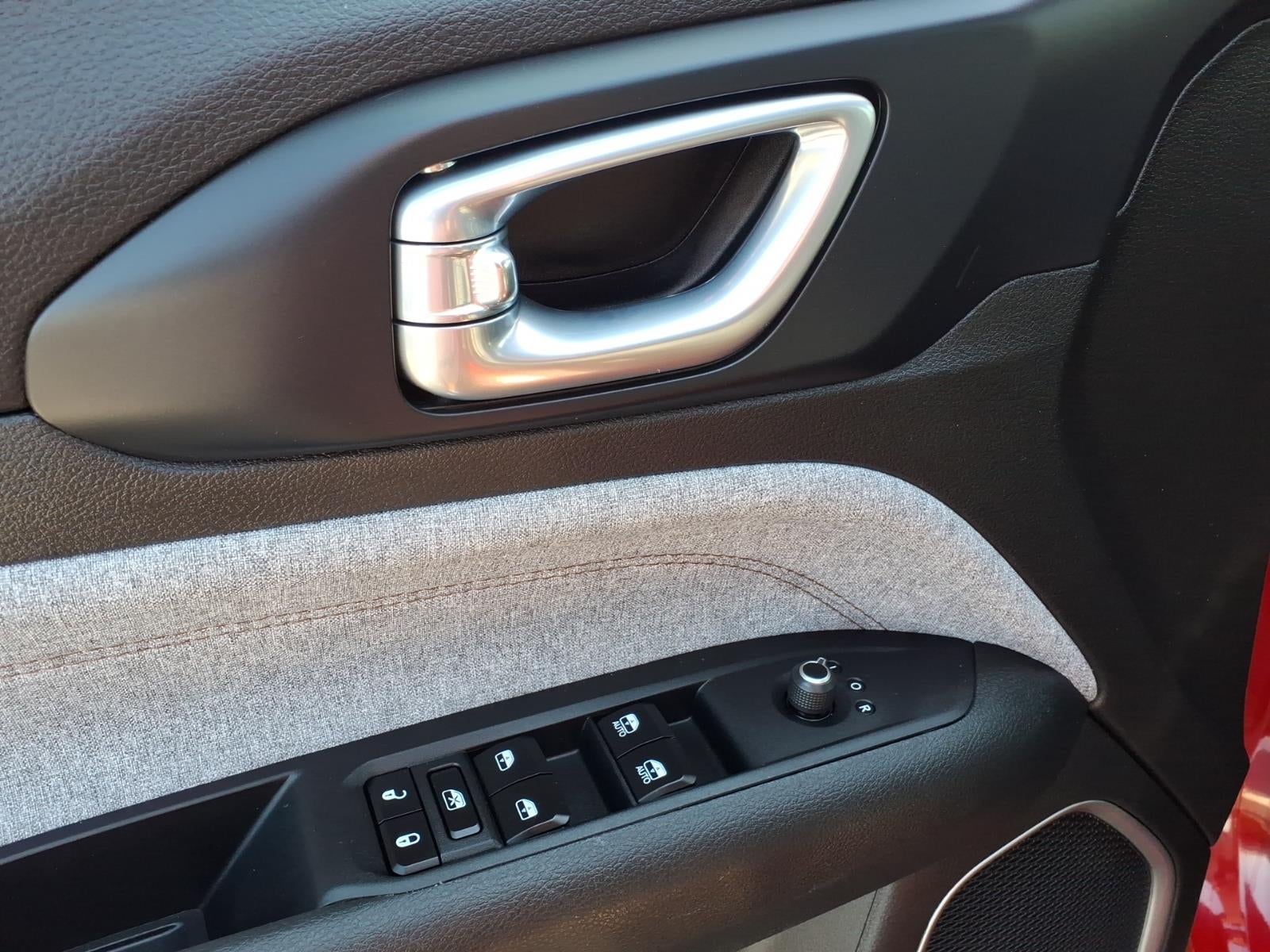 2023 Jeep Compass Latitude Lux FWD