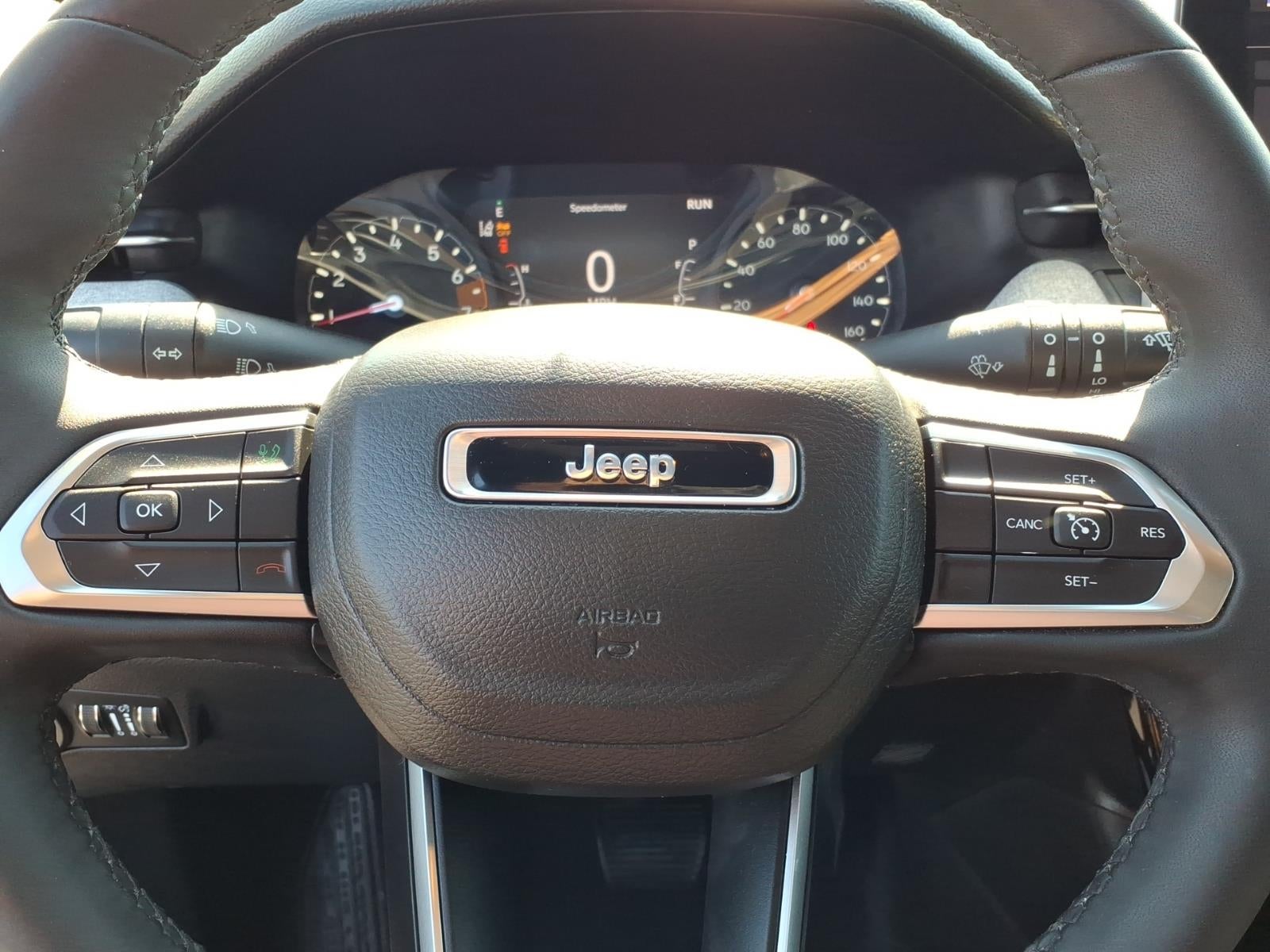 2023 Jeep Compass Latitude Lux FWD