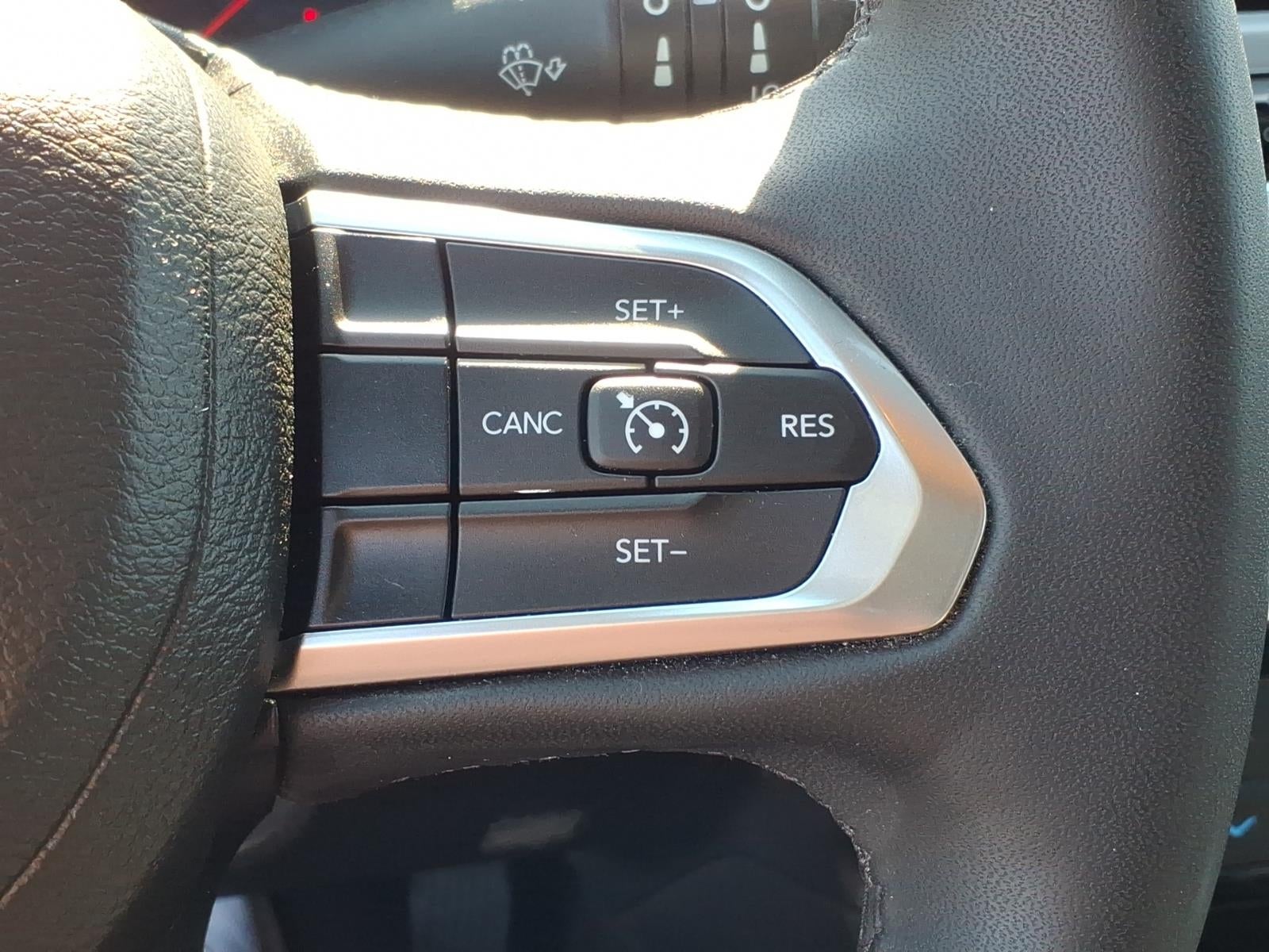 2023 Jeep Compass Latitude Lux FWD