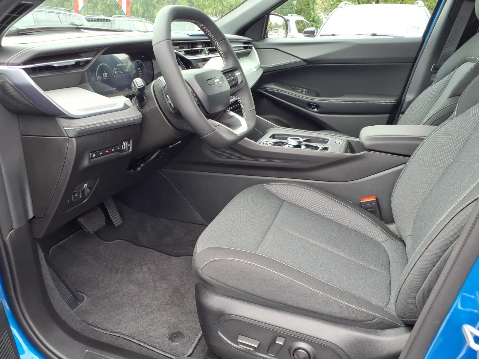 2026 Jeep Cherokee CHEROKEE LAREDO 4X4