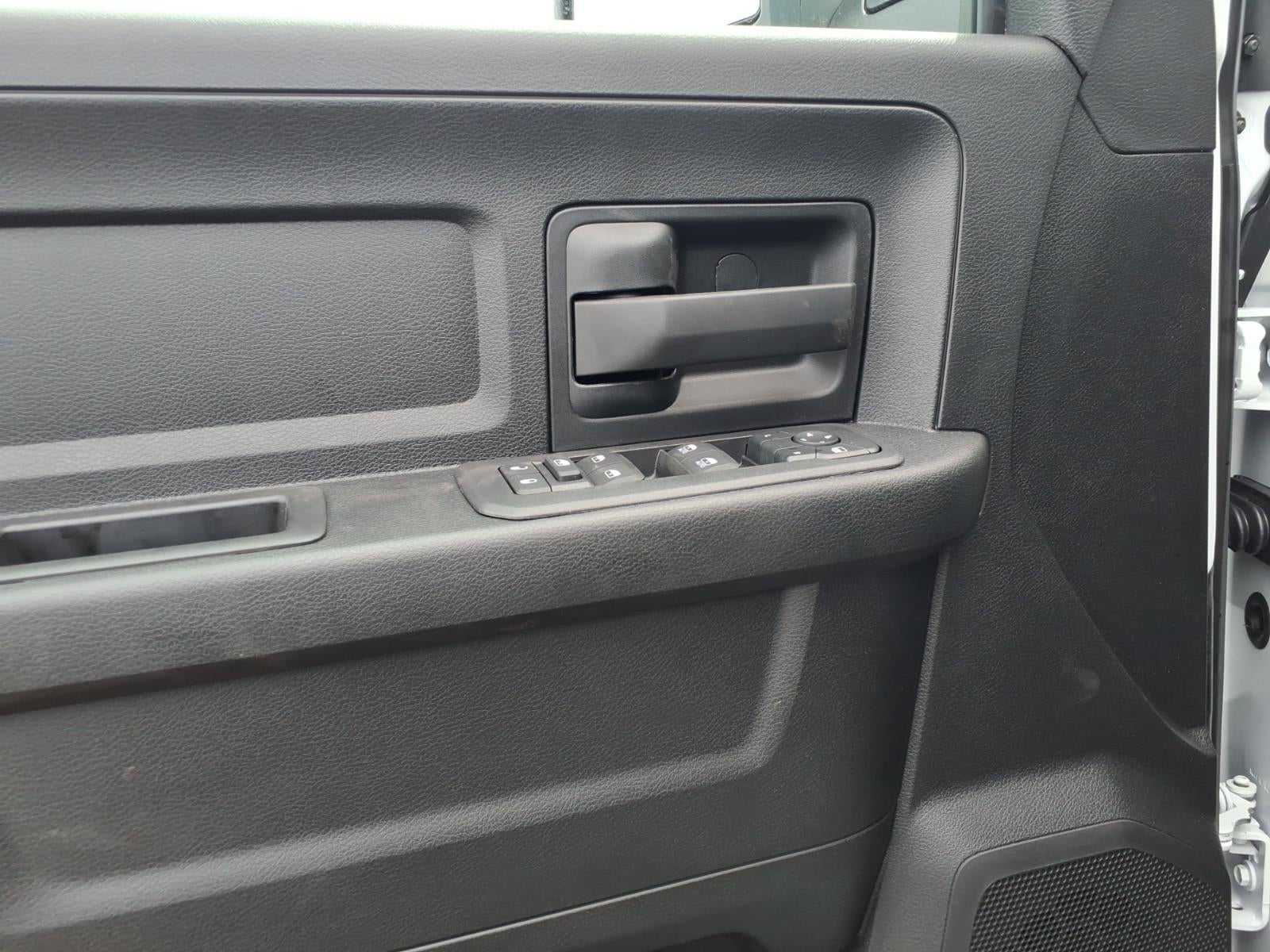 2027 RAM Ram 3500 RAM 3500 TRADESMAN CREW CAB 4X4 8' BOX
