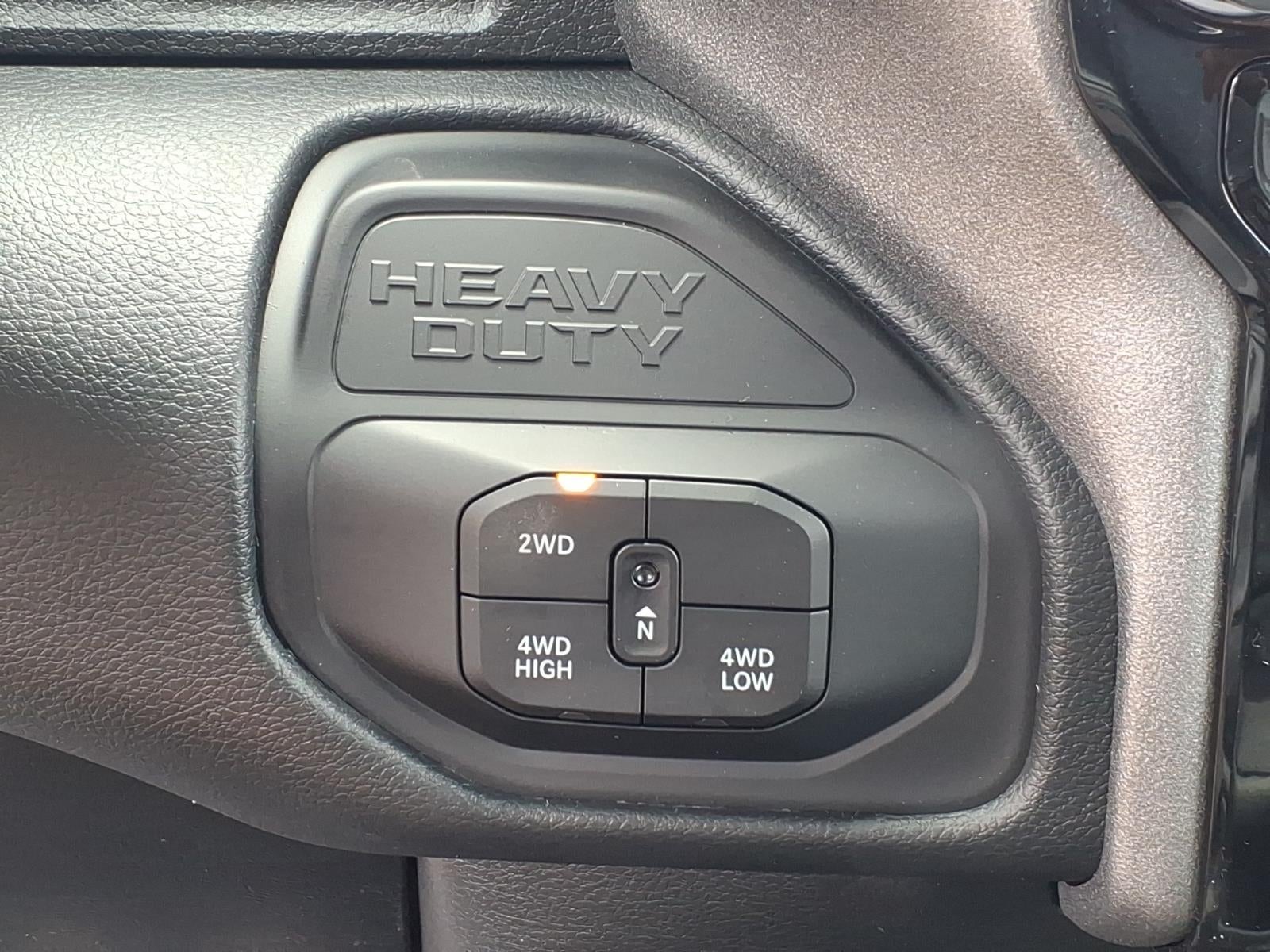 2027 RAM Ram 3500 RAM 3500 TRADESMAN CREW CAB 4X4 8' BOX
