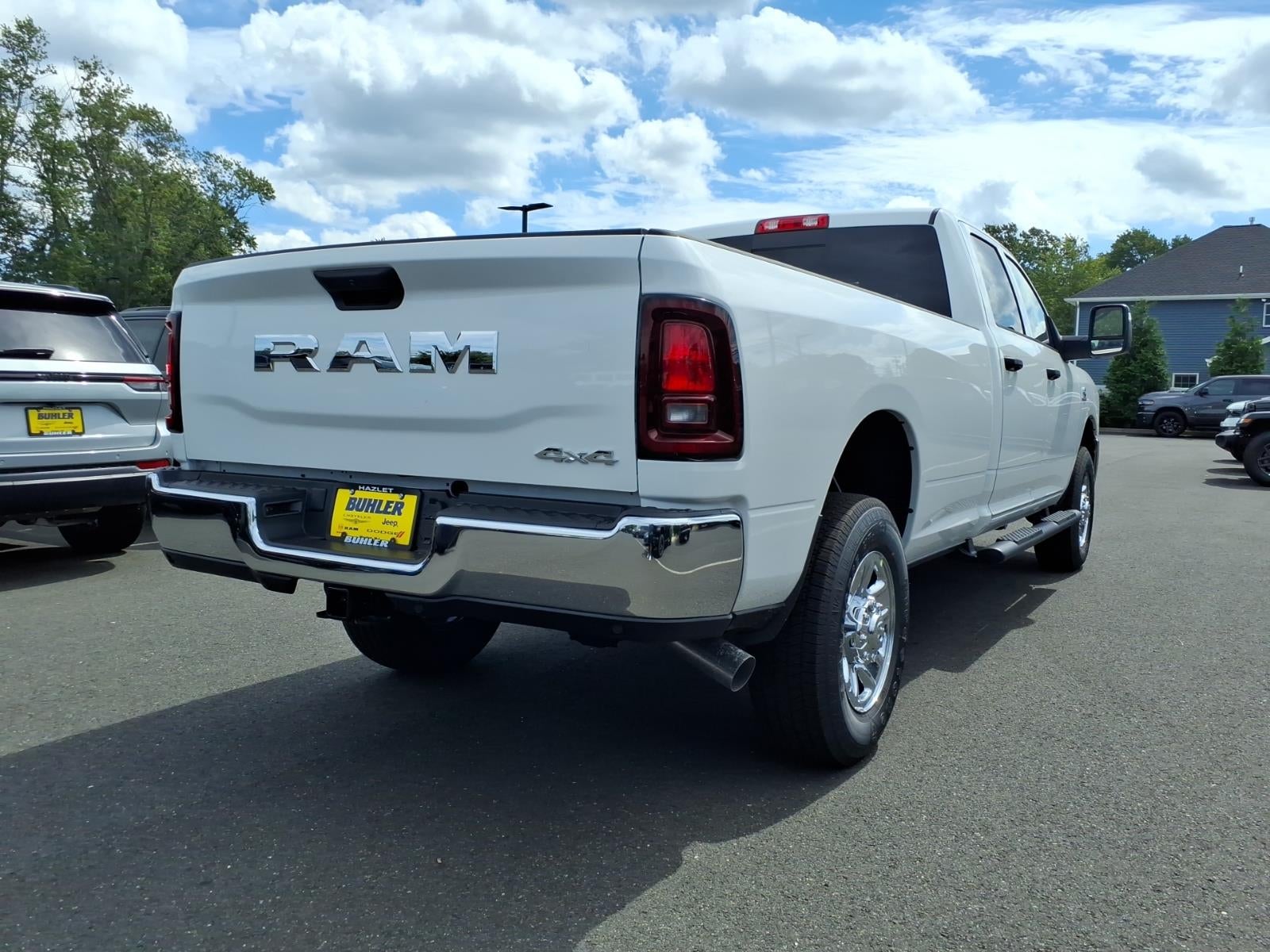 2027 RAM Ram 3500 RAM 3500 TRADESMAN CREW CAB 4X4 8' BOX