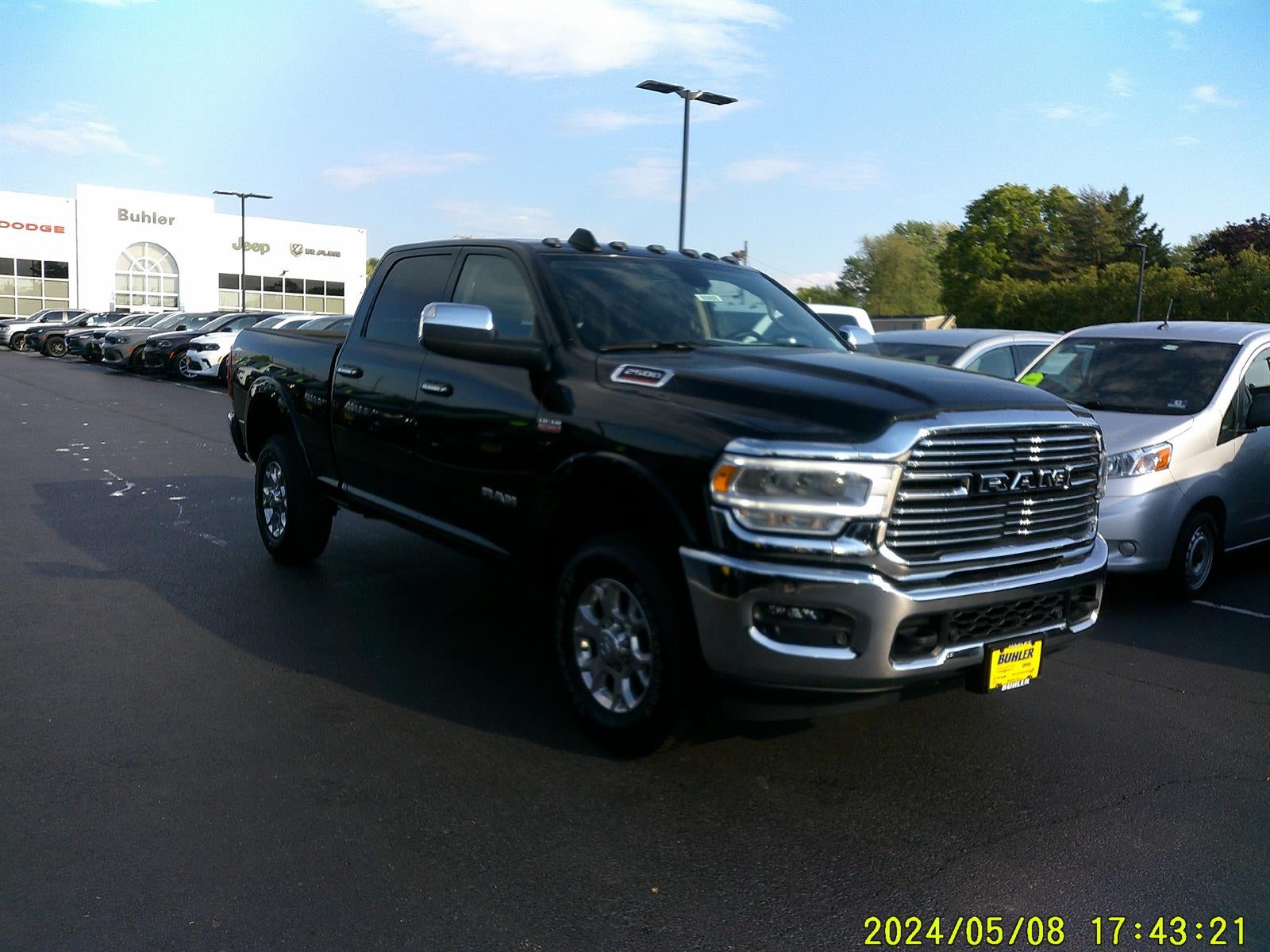 2022 RAM 2500 Laramie Crew Cab 4x4 6'4' Box