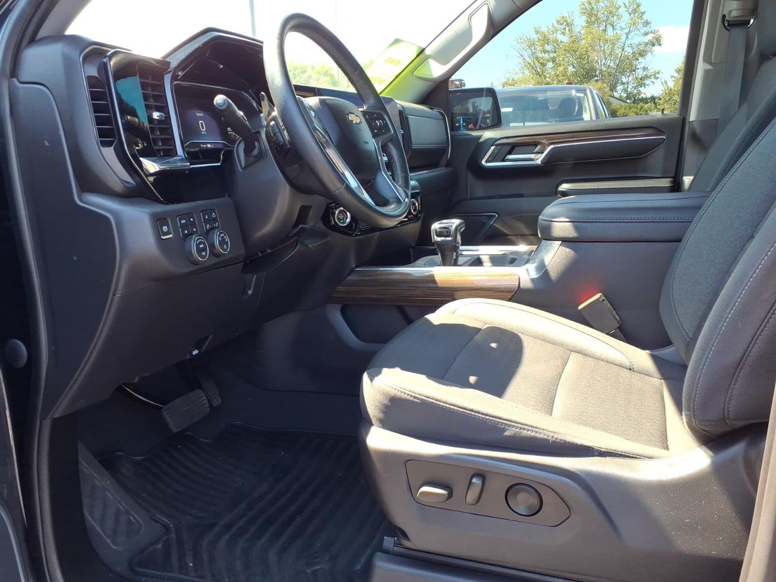 2024 Chevrolet Silverado 1500 4WD Crew Cab Short Bed LT