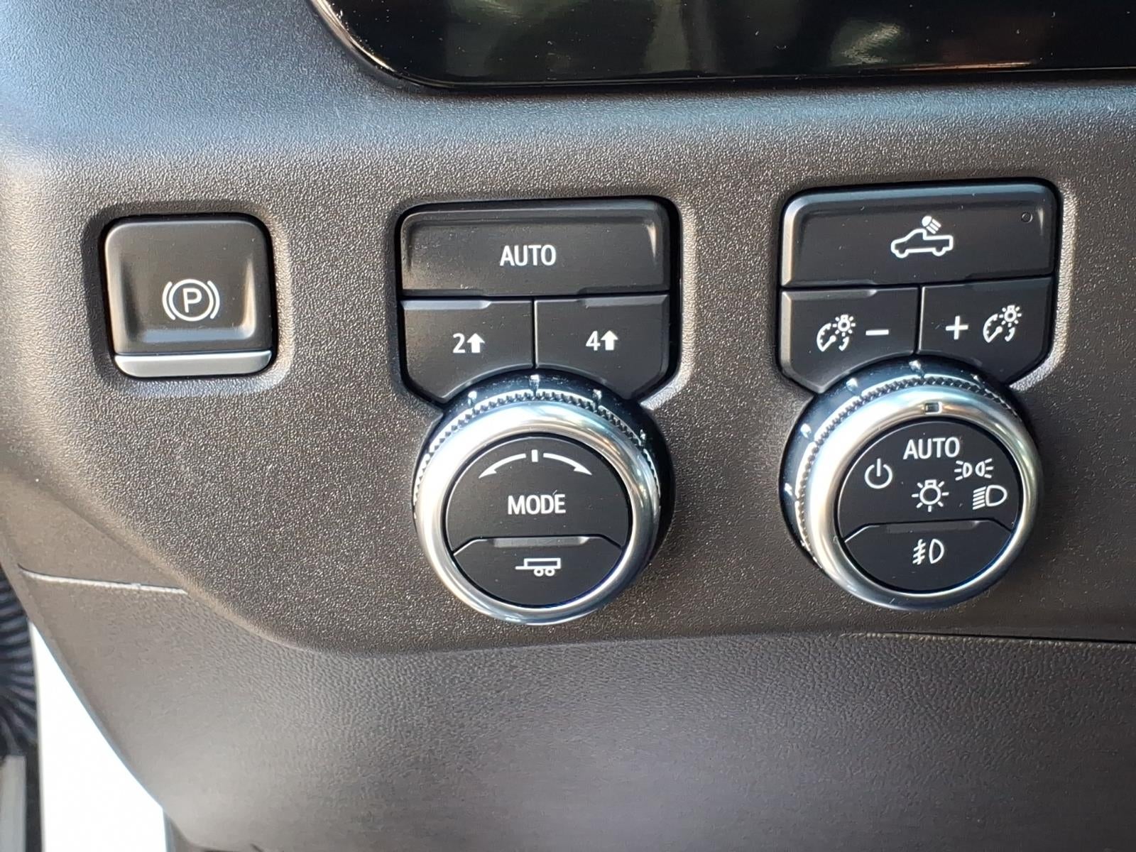 2023 GMC Sierra 1500 4WD Crew Cab Short Box Elevation with 3VL