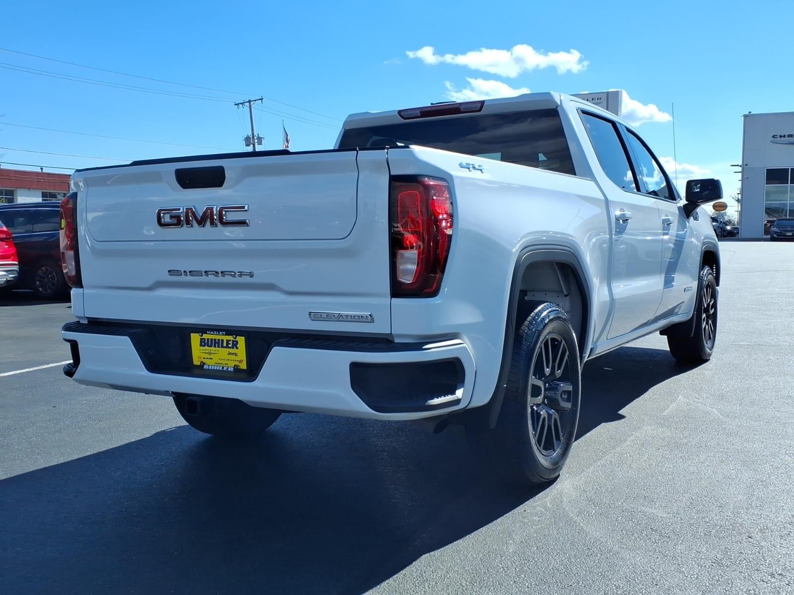 2023 GMC Sierra 1500 4WD Crew Cab Short Box Elevation with 3VL