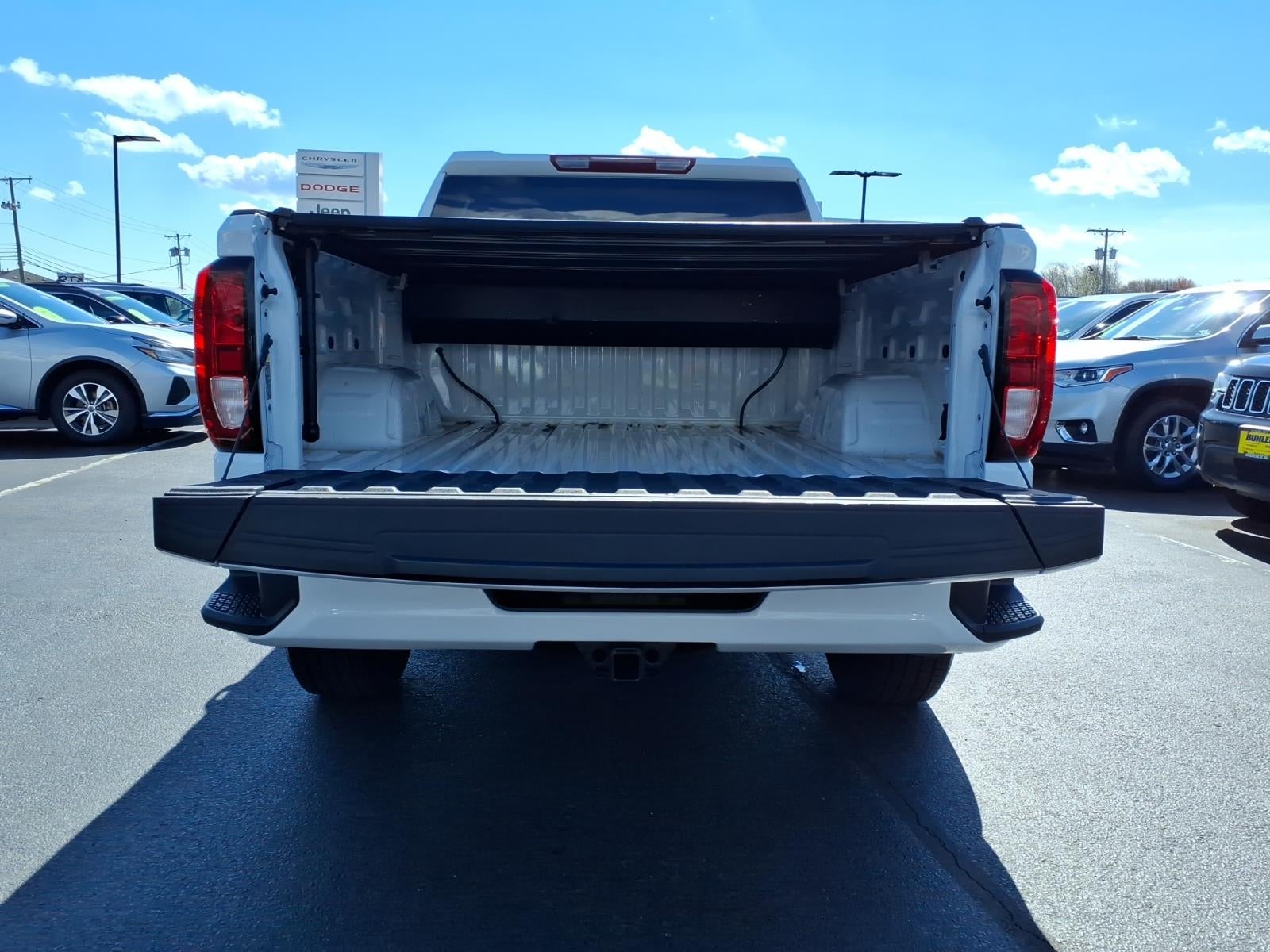 2023 GMC Sierra 1500 4WD Crew Cab Short Box Elevation with 3VL