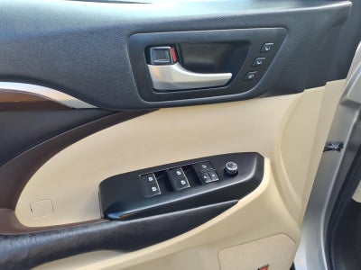 2016 Toyota Highlander Limited Platinum V6