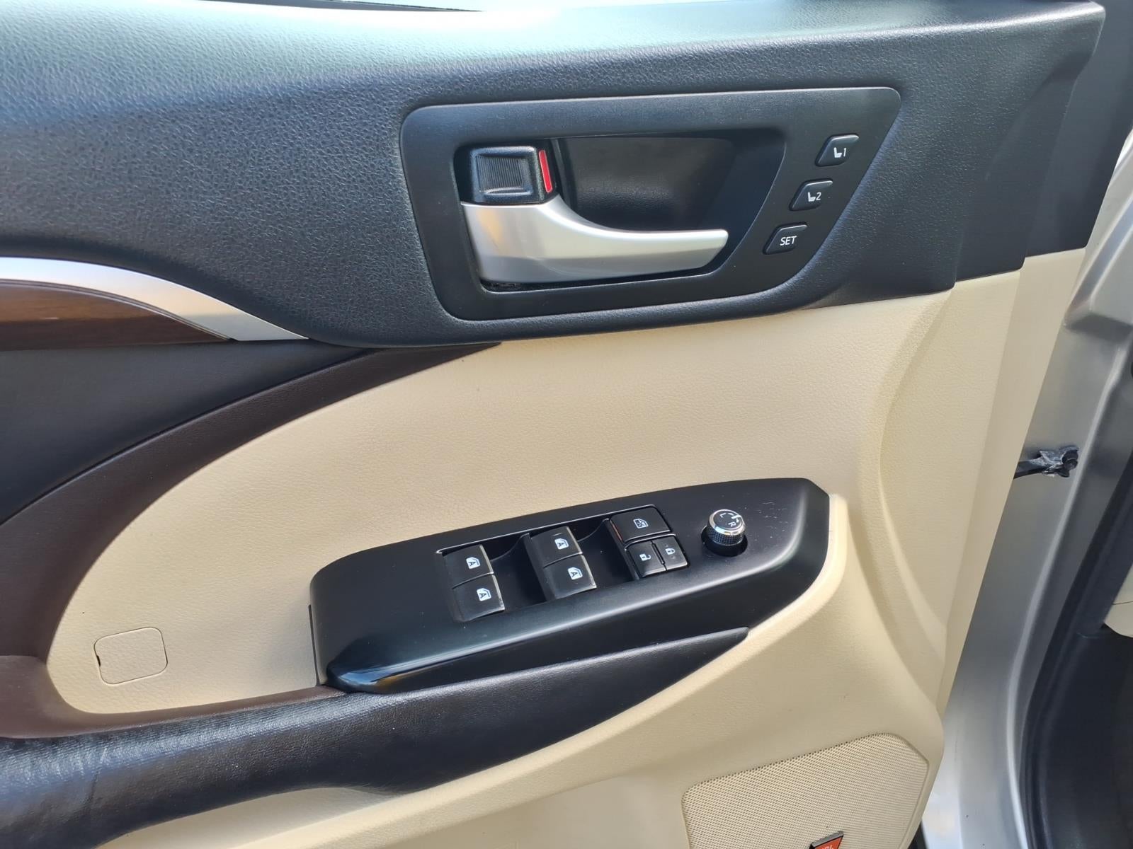 2016 Toyota Highlander Limited Platinum V6