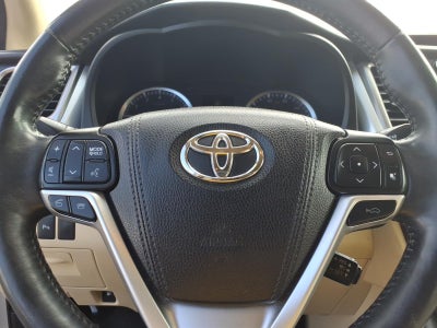 2016 Toyota Highlander Limited Platinum V6