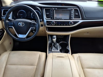 2016 Toyota Highlander Limited Platinum V6