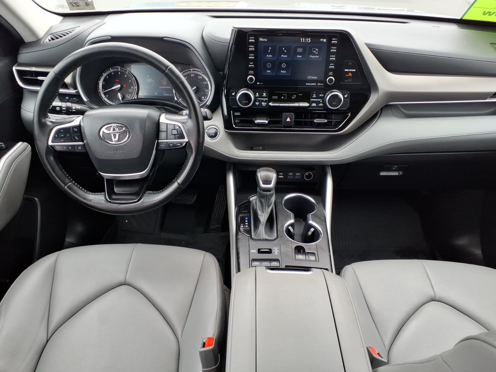 2022 Toyota Highlander XLE
