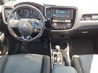 2018 Mitsubishi Outlander LE