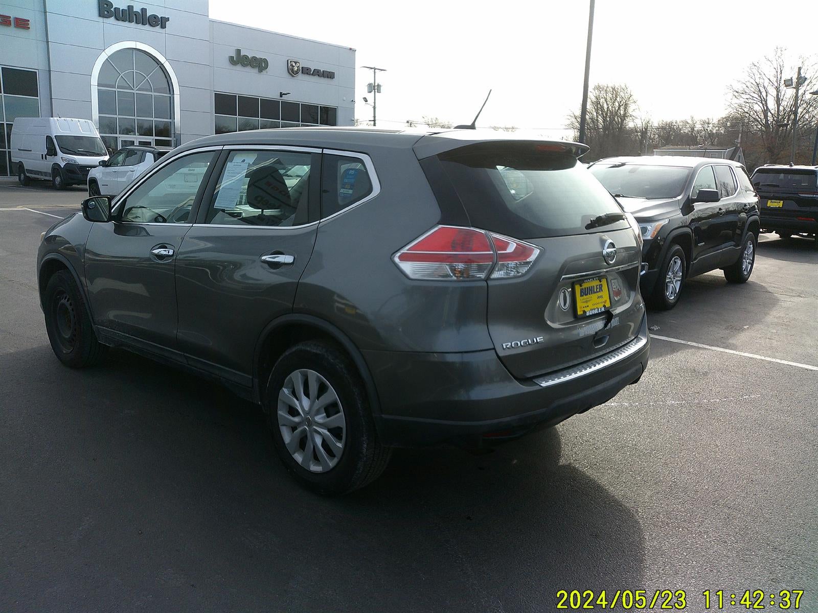 2015 Nissan Rogue S